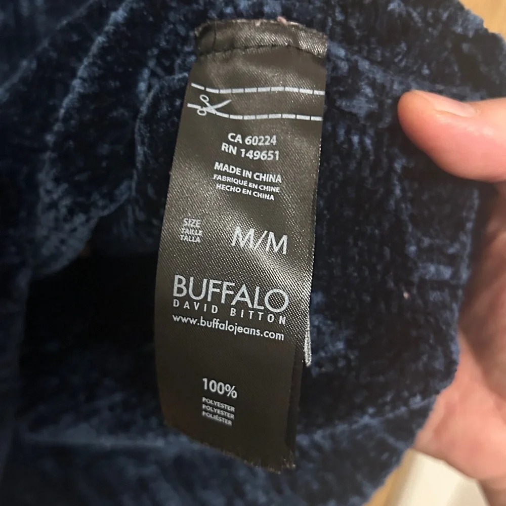 Buffalo David Bitton Deep Blue Crew Neck Sweater size medium - Picture 7 of 7